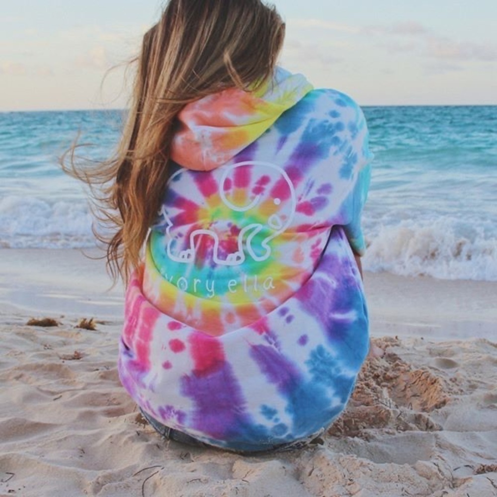 Ivory Ella Oversized Tie Dye Rainbow Hoodie | Ivory Ella Sweatshirts
